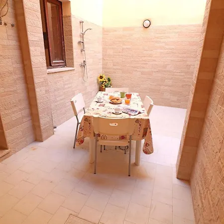 Casa Vacanze Diana A דירה אוטרנטו